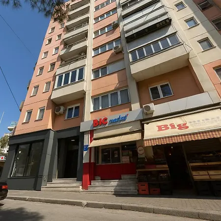 Appartamento Near Air Albania Stadium *